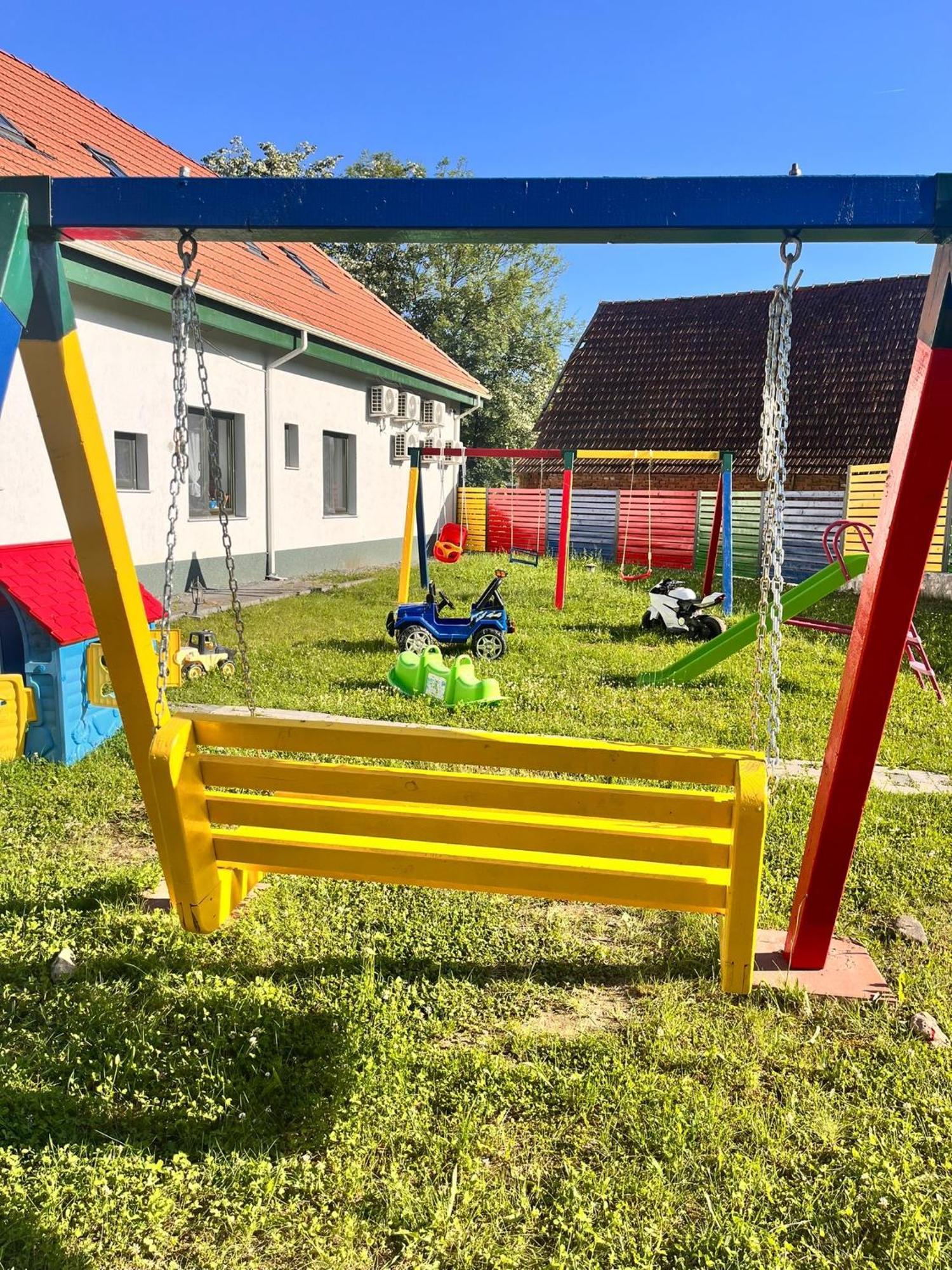 Domeniul Bondarelului Hotell Ocolisu Mic Exteriör bild