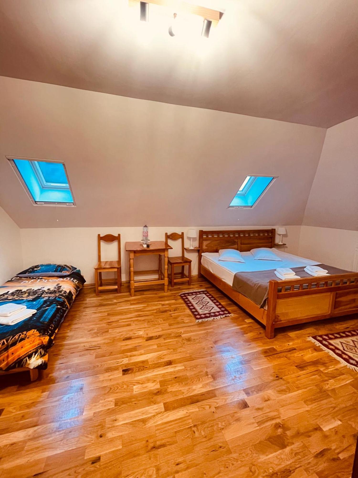 Domeniul Bondarelului Hotell Ocolisu Mic Exteriör bild
