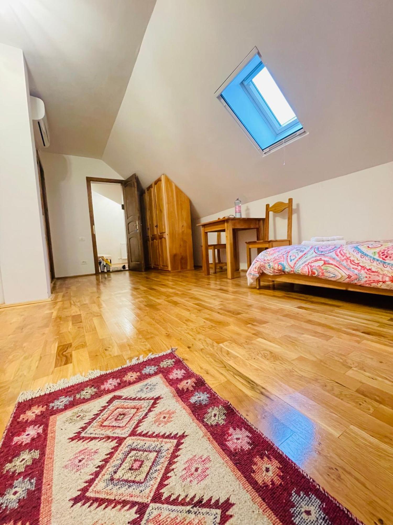 Domeniul Bondarelului Hotell Ocolisu Mic Exteriör bild